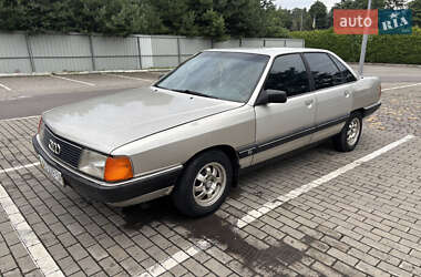Седан Audi 100 1989 в Луцьку