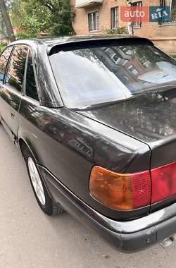 Седан Audi 100 1992 в 