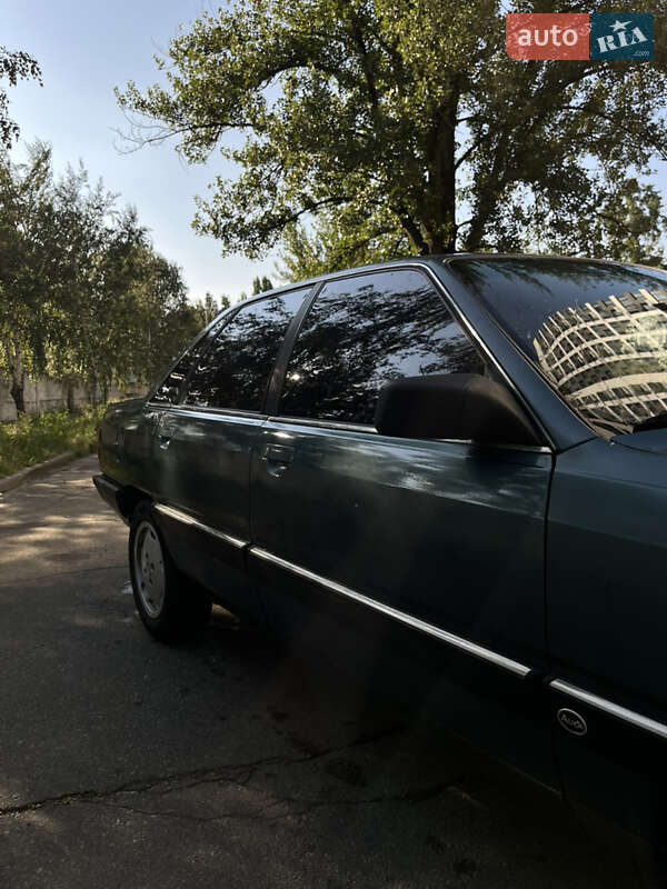 Седан Audi 100 1991 в Киеве