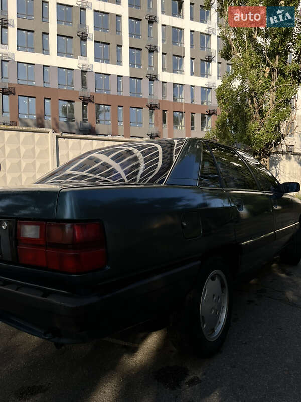 Седан Audi 100 1991 в Киеве