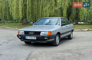 Седан Audi 100 1984 в Ивано-Франковске