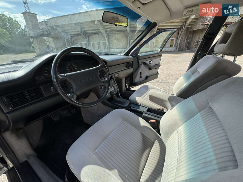 Седан Audi 100 1984 в Ивано-Франковске