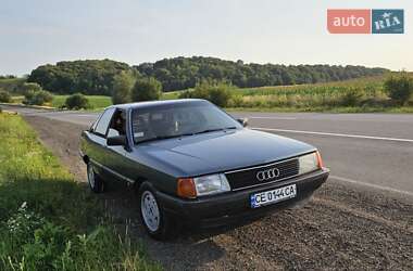 Седан Audi 100 1988 в Черновцах