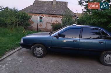 Седан Audi 100 1990 в Ладыжине