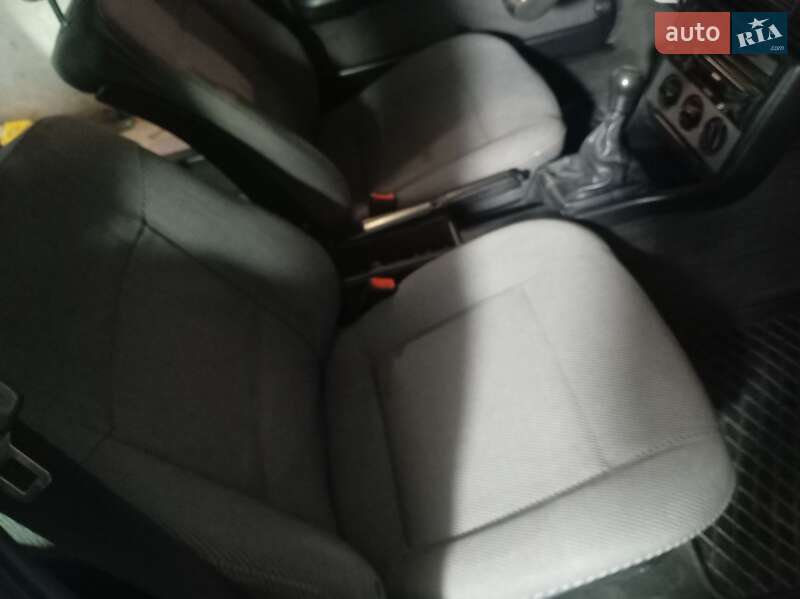 Седан Audi 100 1990 в Ладыжине