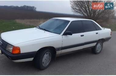 Седан Audi 100 1989 в Полтаві