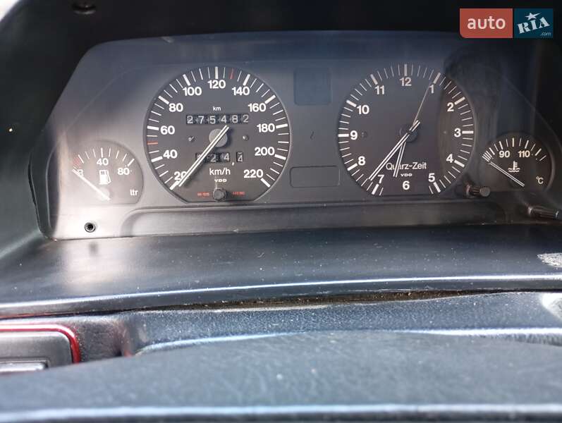 Седан Audi 100 1983 в Хмельнике