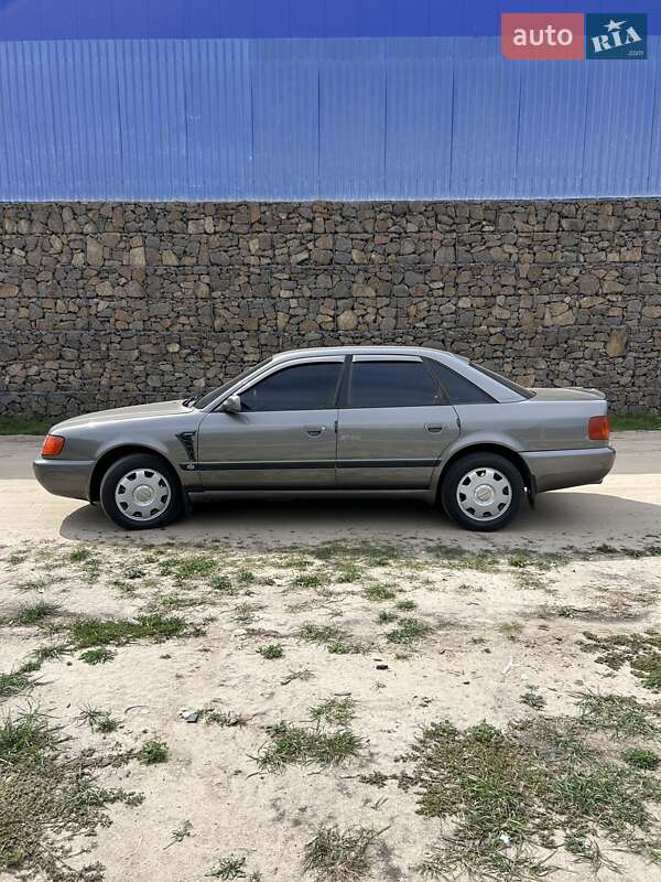 Седан Audi 100 1991 в Сумах