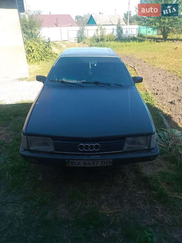 Седан Audi 100 1989 в Шепетівці
