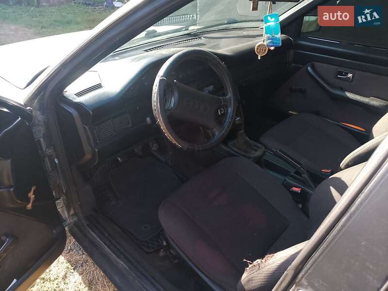 Седан Audi 100 1989 в Шепетівці