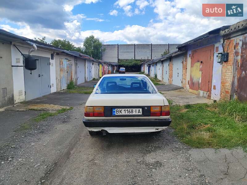 Седан Audi 100 1989 в Хмельницькому
