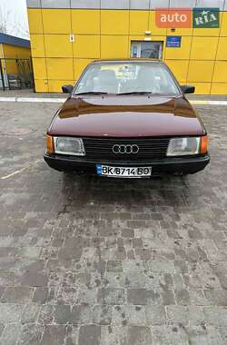 Седан Audi 100 1987 в Луцьку