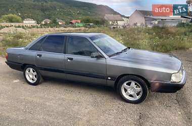 Седан Audi 100 1990 в 