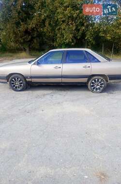 Седан Audi 100 1987 в 