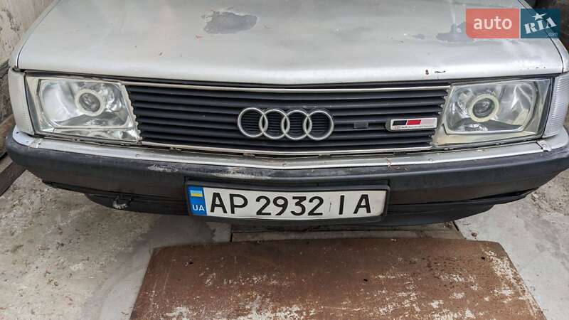 Седан Audi 100 1985 в Запорожье