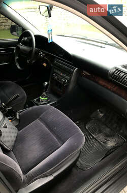 Седан Audi 100 1993 в 