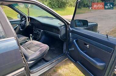 Седан Audi 100 1988 в Ровно