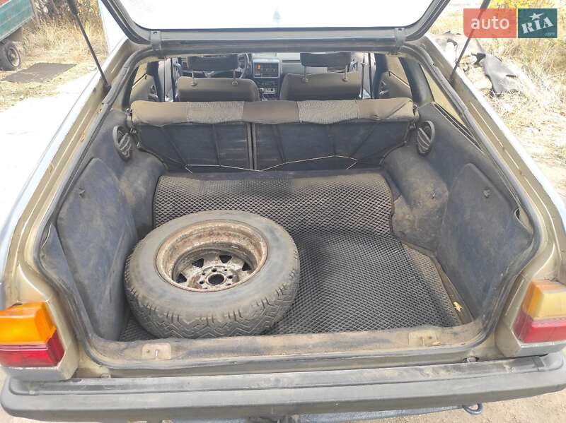 Универсал Audi 100 1983 в Днепре