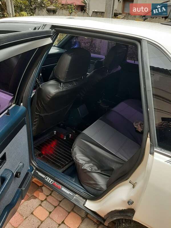 Седан Audi 100 1990 в Чорткові