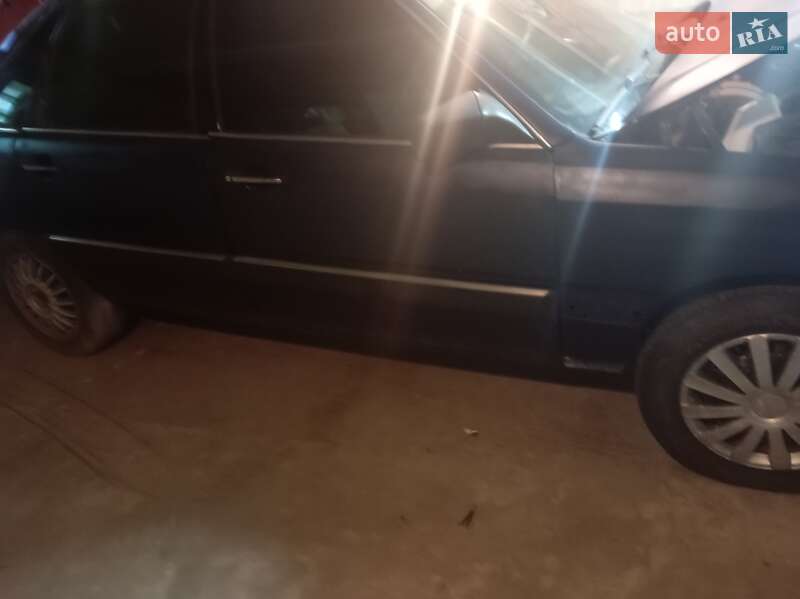 Седан Audi 100 1986 в Гощі фото 2 Седан Audi 100 1986 в Гощі