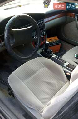 Седан Audi 100 1991 в  фото 2 Седан Audi 100 1991 в