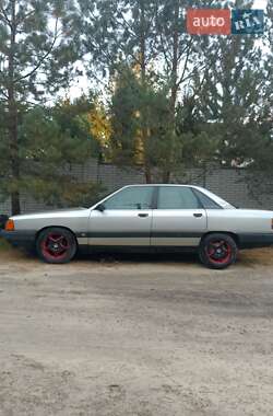 Седан Audi 100 1988 в Білогородці