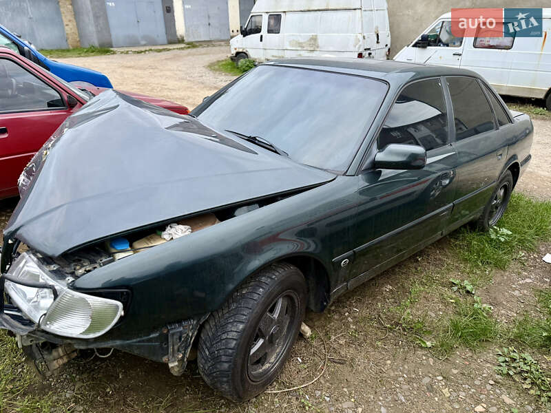 Седан Audi 100 1993 в Чернівцях