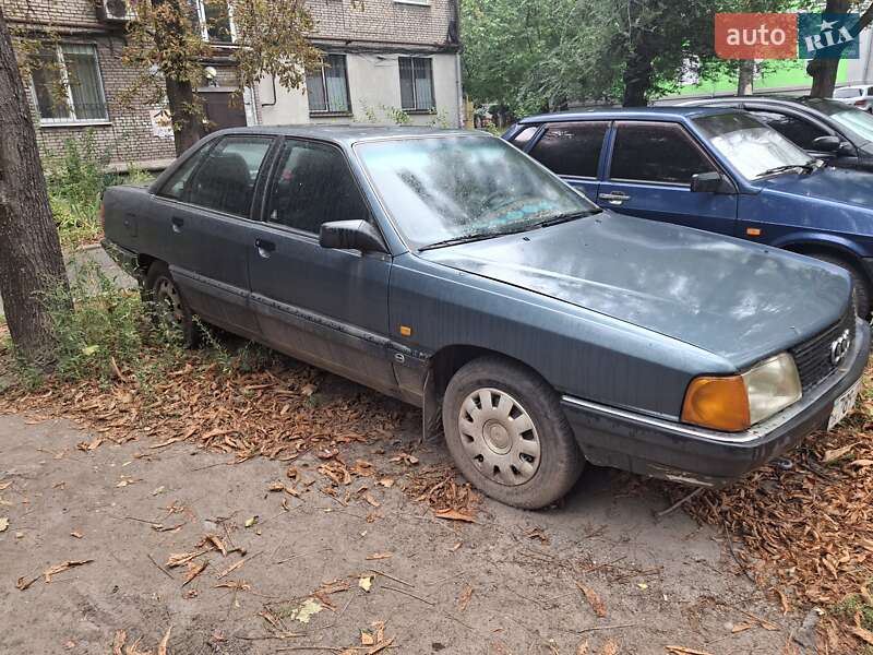 Седан Audi 100 1989 в Запоріжжі