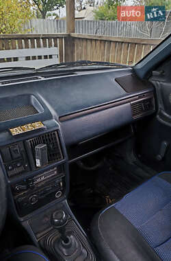 Седан Audi 100 1986 в  фото 7 Седан Audi 100 1986 в