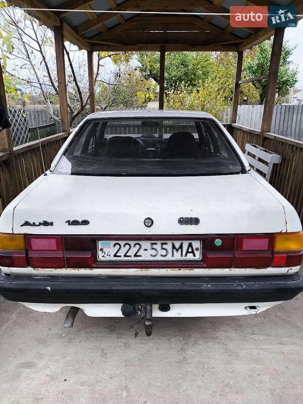 Седан Audi 100 1986 в Смеле