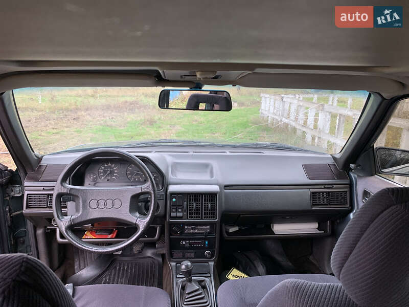 Седан Audi 100 1988 в Киеве