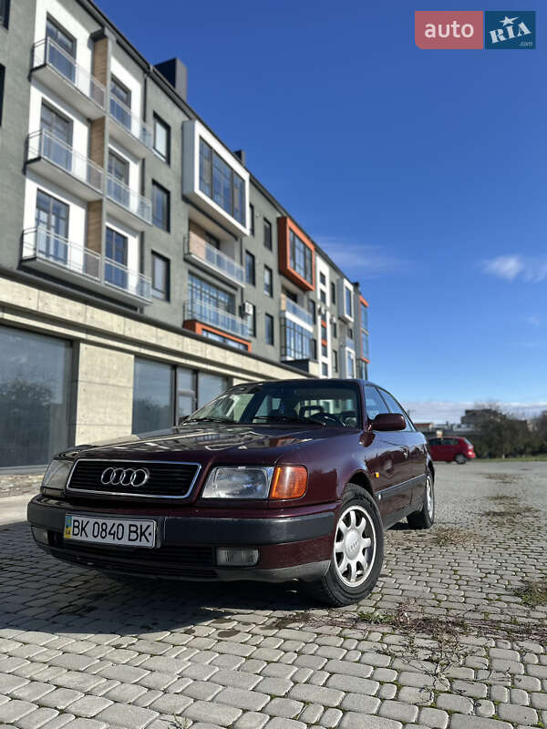 Седан Audi 100 1991 в Чорткові