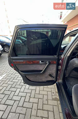 Седан Audi 100 1993 в  фото 10 Седан Audi 100 1993 в