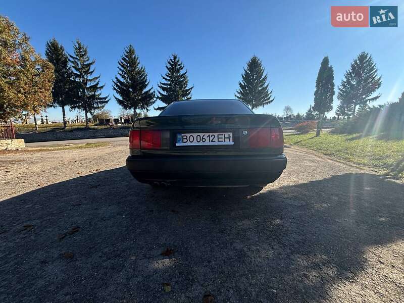 Седан Audi 100 1992 в Скалате