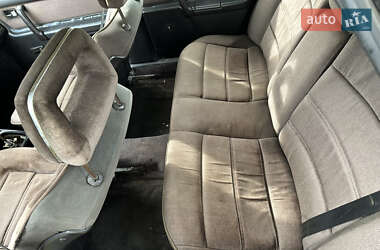 Седан Audi 100 1982 в  фото 7 Седан Audi 100 1982 в