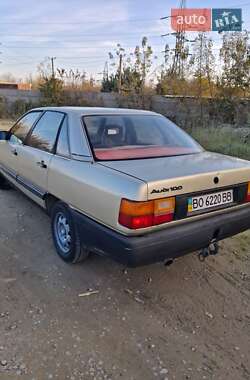 Седан Audi 100 1986 в 