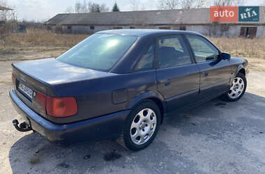 Седан Audi 100 1993 в  Седан Audi 100 1993 в