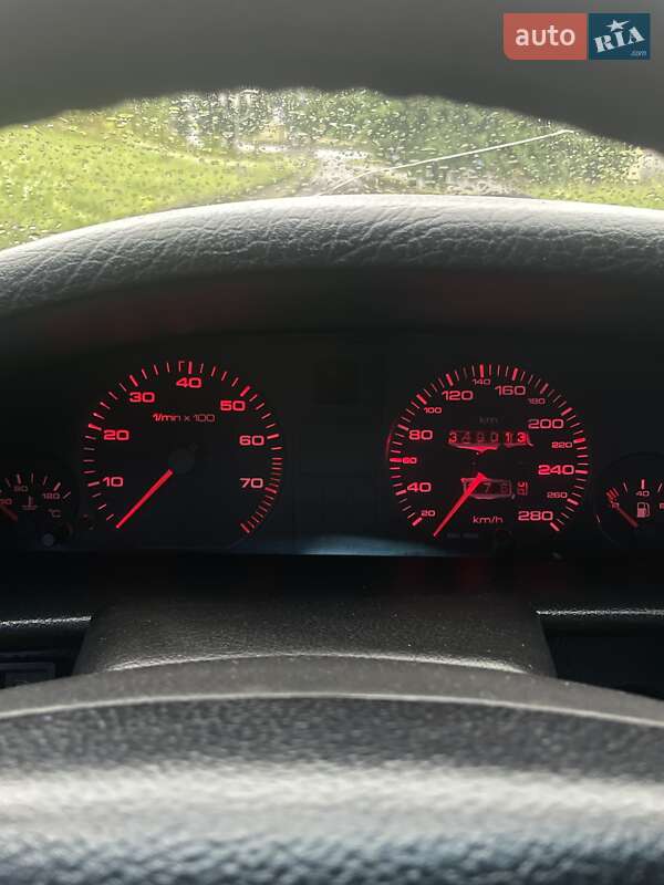 Седан Audi 100 1993 в Рівному