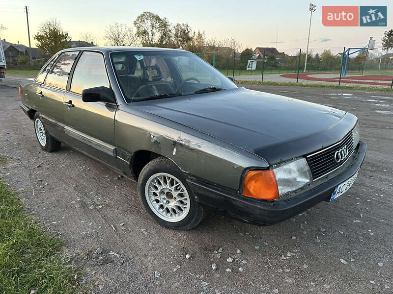 Седан Audi 100 1985 в Любомле фото 2 Седан Audi 100 1985 в Любомле