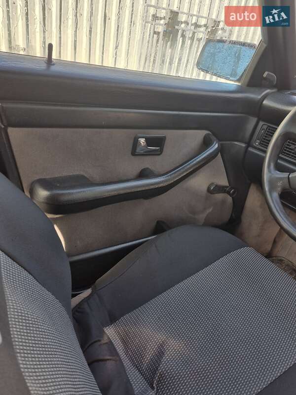 Седан Audi 100 1989 в Турке фото 16 Седан Audi 100 1989 в Турке