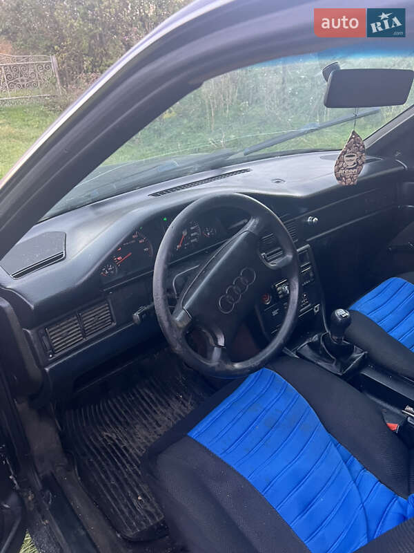 Седан Audi 100 1989 в Копычинце