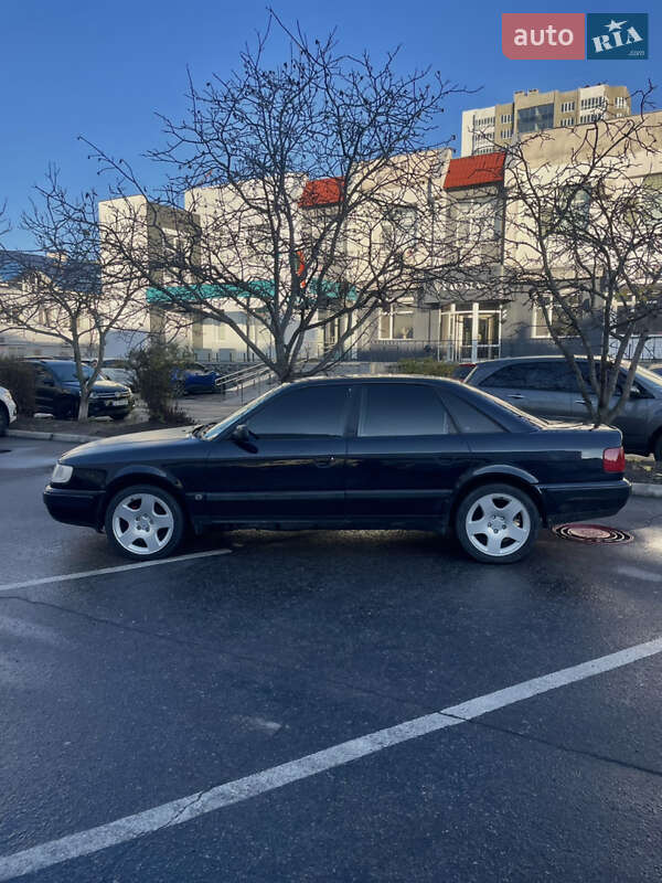 Седан Audi 100 1992 в Черкассах
