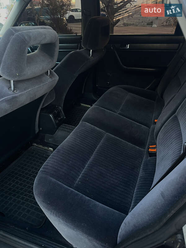 Седан Audi 100 1992 в Черкассах