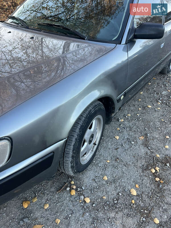 Седан Audi 100 1991 в Копычинце