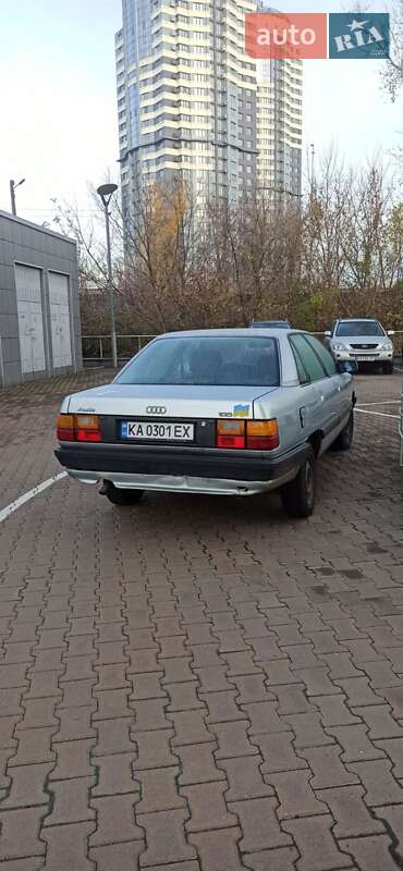 Седан Audi 100 1989 в Киеве