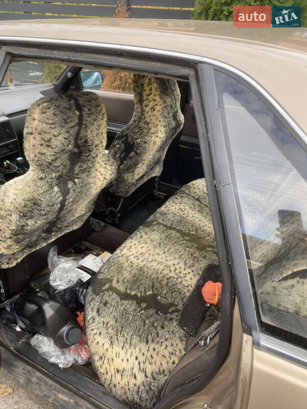 Седан Audi 100 1984 в Луцке фото 3 Седан Audi 100 1984 в Луцке