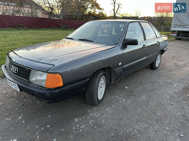 Седан Audi 100 1985 в Любомле фото 2 Седан Audi 100 1985 в Любомле