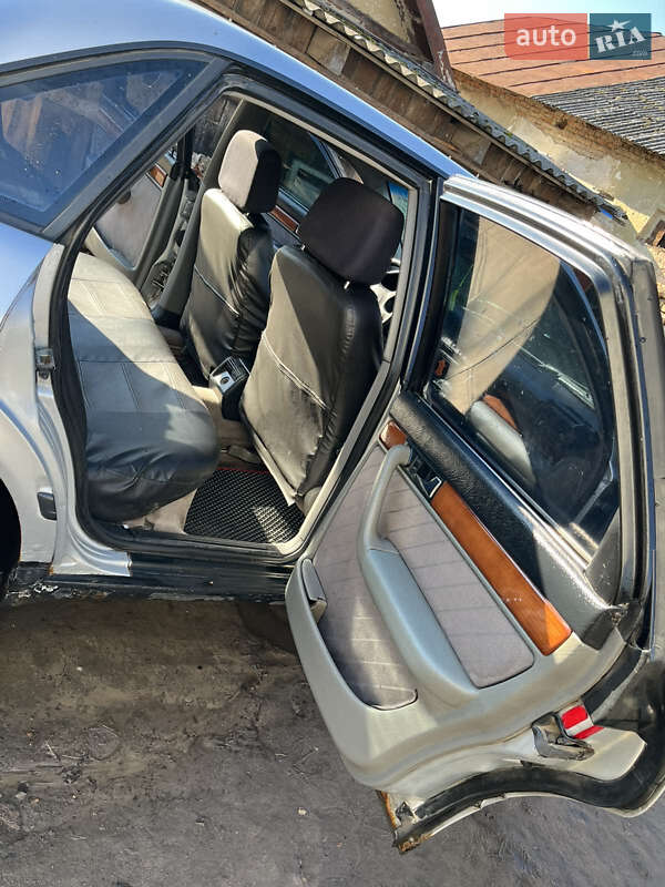 Седан Audi 100 1991 в Бобрке