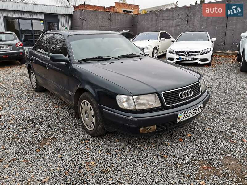 Audi 100 1992 Audi 100 1992