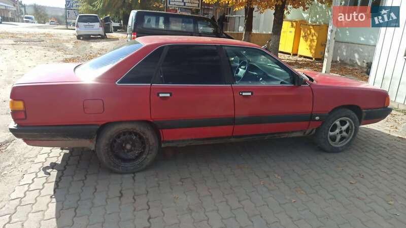 Седан Audi 100 1988 в Кельменцах фото 5 Седан Audi 100 1988 в Кельменцах